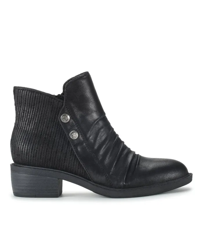 Women Stevie Bootie Black Baretraps Booties