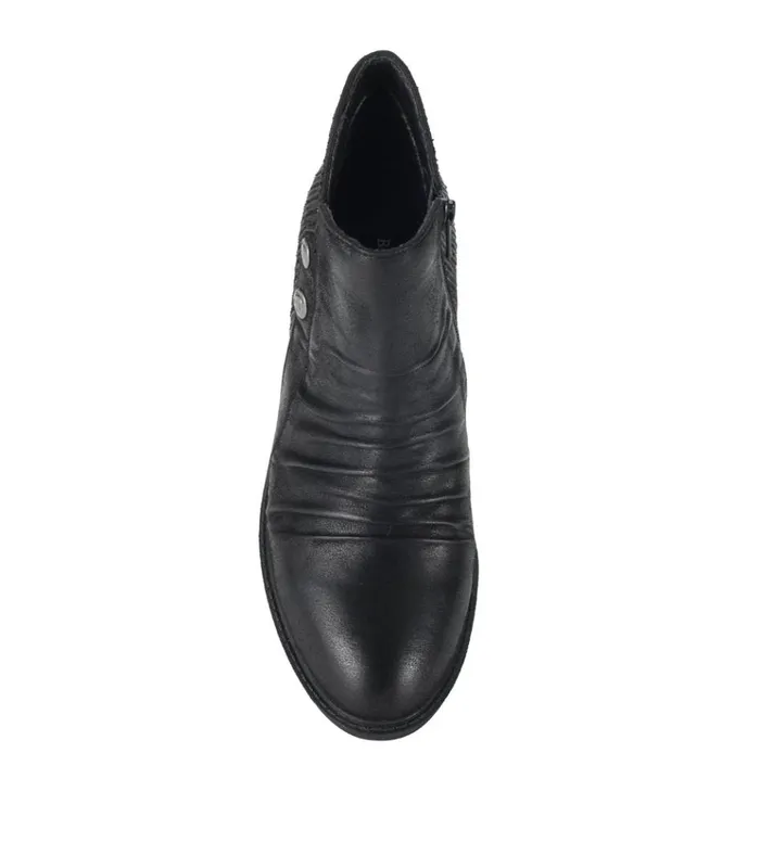 Women Stevie Bootie Black Baretraps Booties