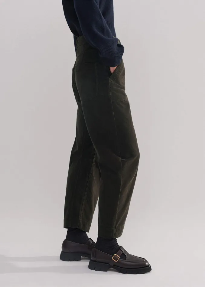 Women Washed Velvet EngineeredLeg Pant Wren Green MEEM