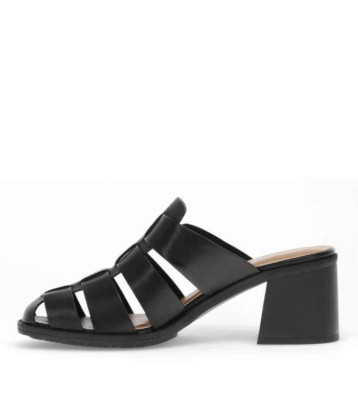 Women Whitnie Block Heel Sandal Black Baretraps Classic Comfort Sandals