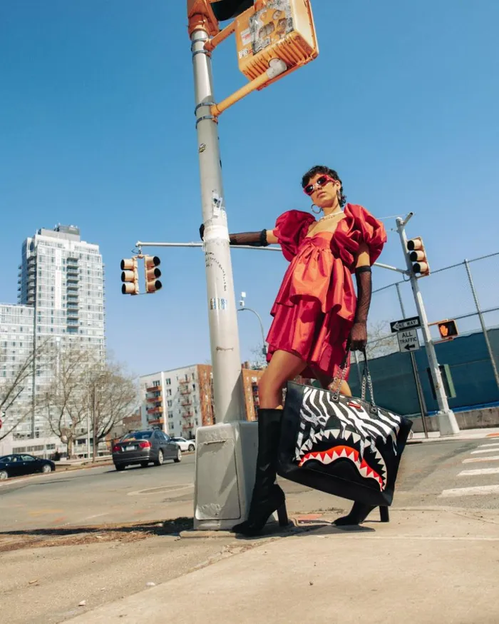 ZE SHARK PREDATOR TOTE Bags SPRAYGROUND